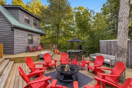 Nolin Cabin Experience w/ Hot Tub - Image 1
